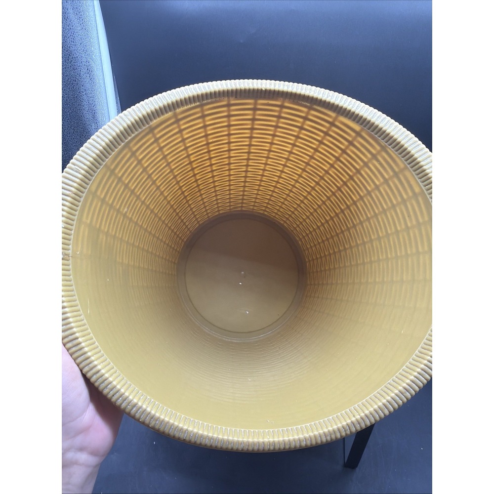Vintage 1970's Fesco Wastebasket Yellow Faux Wicker Weave Plastic Trash Can USA - Picture 4 of 8